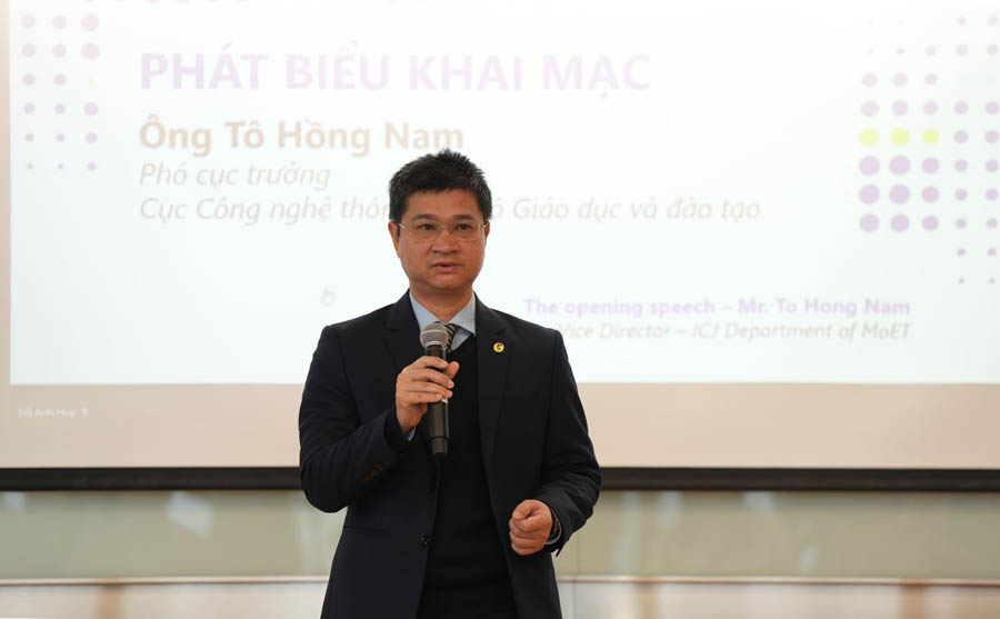 Ông Tô Hồng Nam, Cục Phó Cục Công nghệ thông tin (Bộ GD&ĐT) phát biểu tại lễ phát động