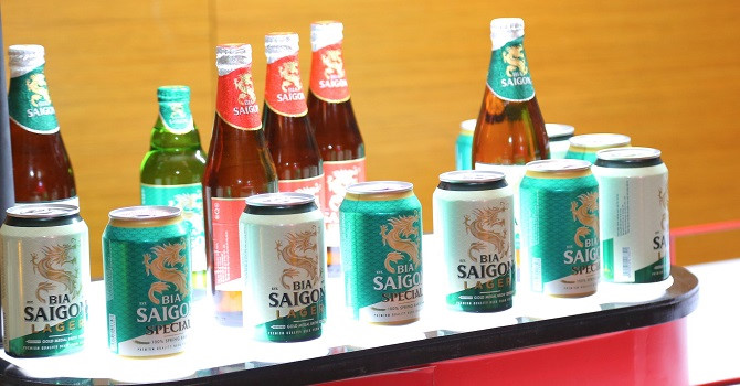 [BizDEAL] Bán 5,2 triệu cổ phiếu SAB, Heineken không còn là cổ đông lớn của Sabeco