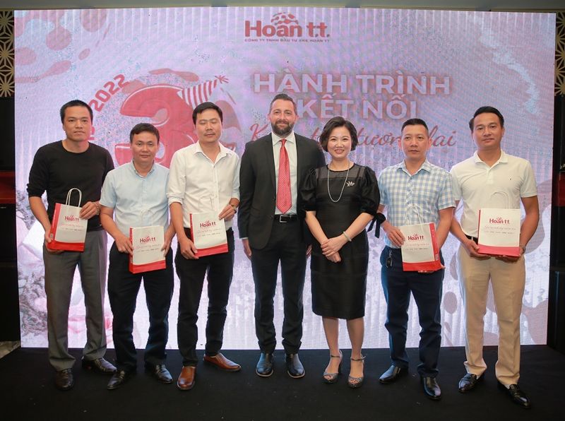 Công ty TNHH Đầu tư XNK HOAN TT long trọng tổ chức Lễ kỷ niệm 3 năm thành lập