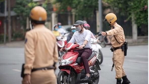 Mượn xe máy tham gia giao thông có bị xử phạt không?