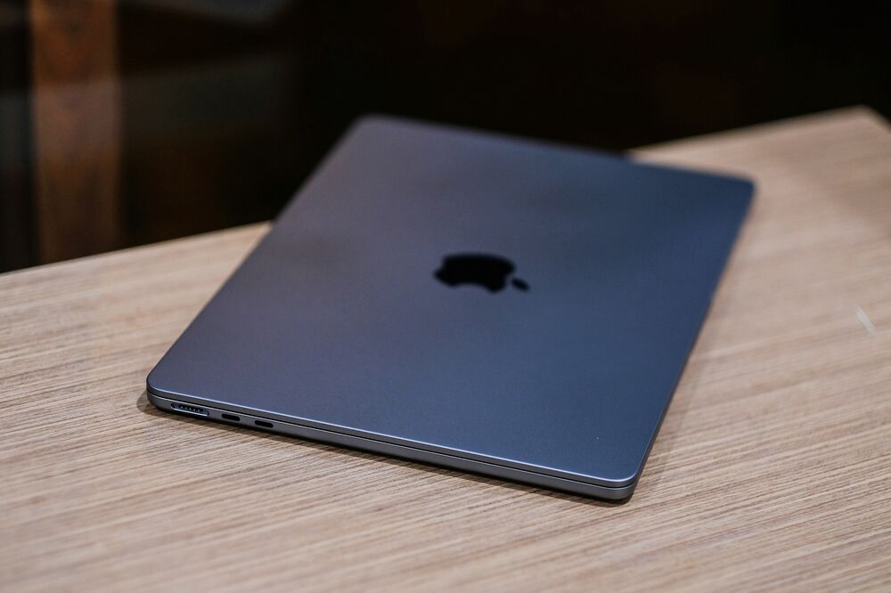 MacBook Air M2 cập bến thị trường Việt Nam: Đẹp, pin trâu 18 tiếng sau mỗi lần sạc - Ảnh 3.