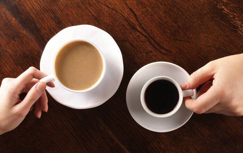 Trà và cà phê: Thức uống nào tốt cho sức khoẻ hơn? - Ảnh 1.