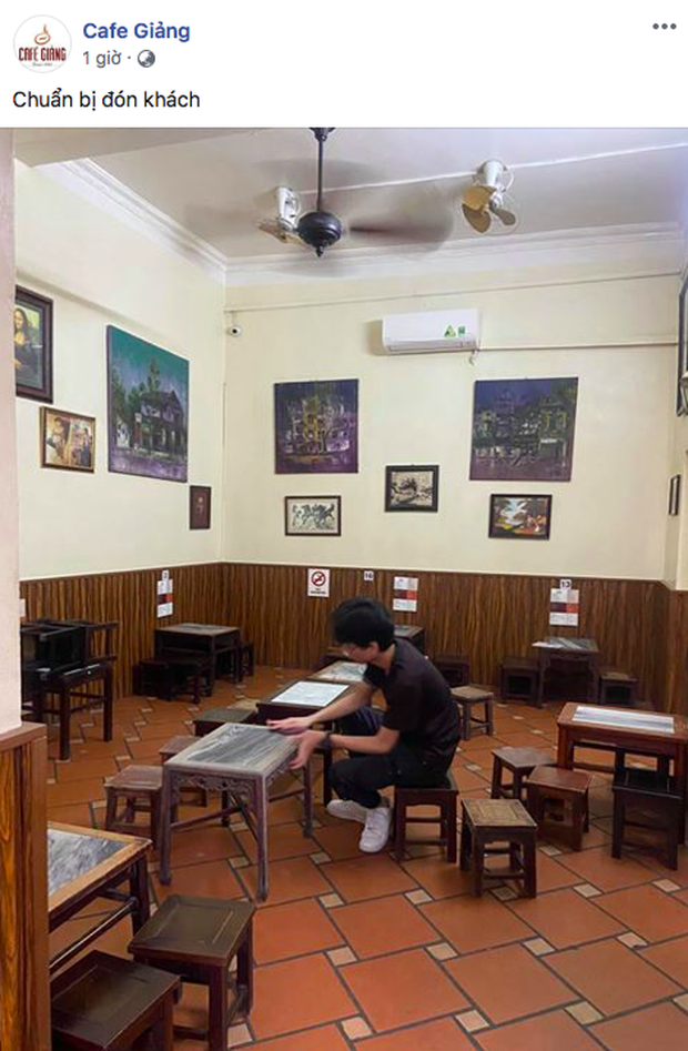 Hàng quán ăn uống Hà Nội - Sài Gòn sáng ngày đầu tiên nới lỏng giãn cách xã hội: Ít nơi mở cửa, còn lại vẫn im lìm hoặc chỉ bán online - Ảnh 1.