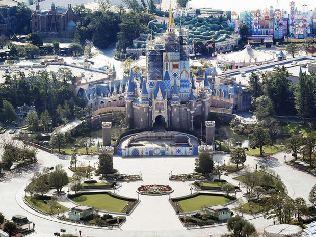 Tương lai nào cho Disneyland khi cứ mỗi cơ sở đóng cửa lại mất đến 470 tỷ đồng/ ngày? - Ảnh 3.