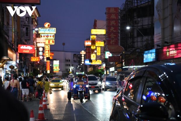 Nhộn nhịp phố ẩm thực người Hoa giữa lòng Bangkok - Ảnh 19.