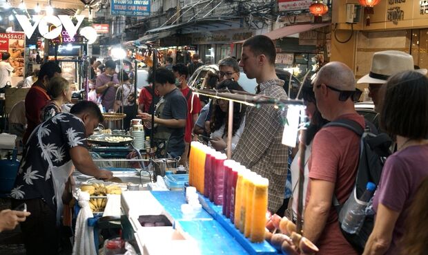 Nhộn nhịp phố ẩm thực người Hoa giữa lòng Bangkok - Ảnh 17.