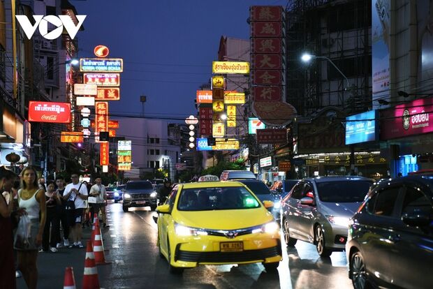 Nhộn nhịp phố ẩm thực người Hoa giữa lòng Bangkok - Ảnh 13.