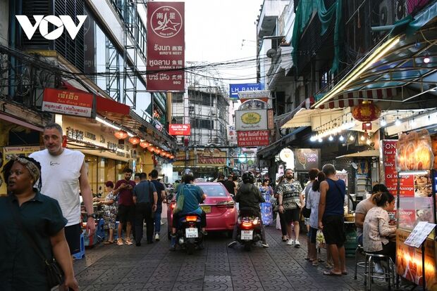 Nhộn nhịp phố ẩm thực người Hoa giữa lòng Bangkok - Ảnh 12.