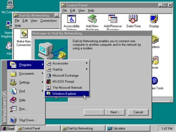 Windows 95 được đánh giá là một trong những bản cập nhật quan trọng nhất của Windows. Microsoft bắt đầu làm quen với nền tảng 32-bit và giới thiệu đến người dùng thanh menu Start. Một kỷ nguyên mới của các ứng dụng lại được mở ra với sự xuất hiện của trình duyệt Internet Explorer trong bản cập nhật tiếp theo của Windows 95.