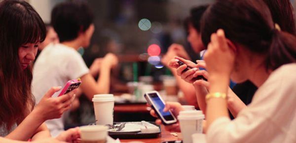 hành vi người dùng, sử dụng điện thoại di động, nghiên cứu hành vi người dùng, Connected Life, người tiêu dùng trẻ, thế hệ Millennials, TNS