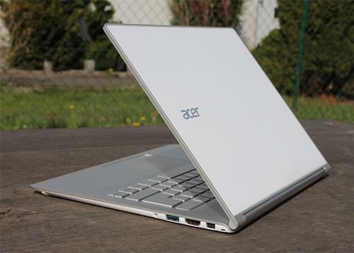 Laptop có thiết kế đột phá nhất: Acer Aspire S7