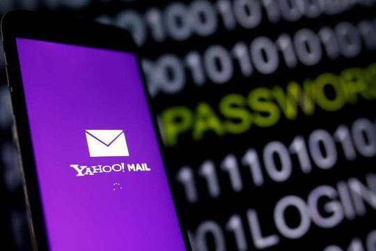Yahoo! tiết lộ hơn 1 tỉ tài khoản của hãng này bị tin tặc tấn công vào tháng 8-2013. Ảnh: Reuters