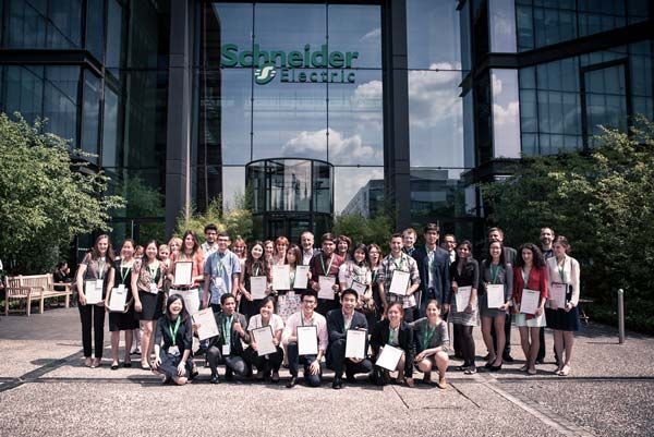 Schneider Electric, cuộc thi, giải pháp, nhân lực, Go Green in the City
