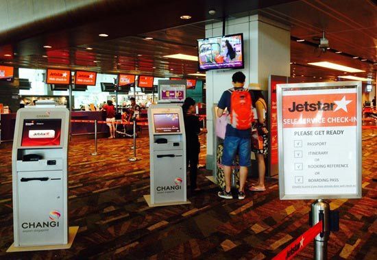 Check in, kiosk check in, vietnam airlines, jetstar, vietjetair
