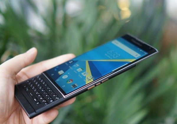 Android khong cuu noi BlackBerry hinh anh 1