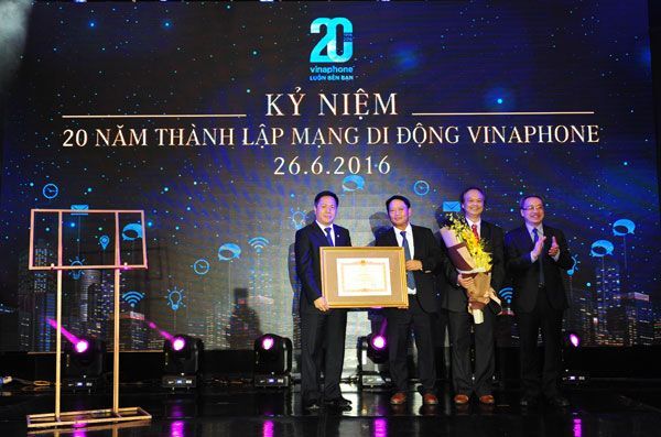 Vinaphone, viễn thông, viễn thông di động, VNPT VinaPhone, Đầu số 088, Thứ trưởng Phan Tâm, 20 năm thành lập mạng di động VinaPhone, 