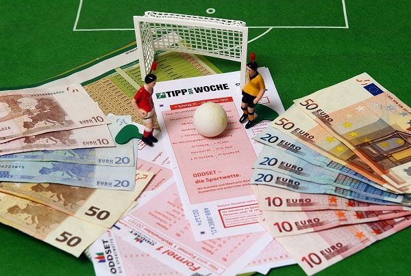 Số tiền cá độ bóng đá mùa Euro 2016 có thể lên đến 60 tỷ euro