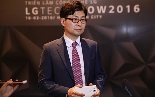 Ông Kim Young Lak, Tổng giám đốc LG Eletronics Việt Nam - 1