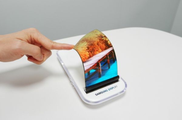 Samsung Display ký hợp đồng 4,35 tỷ USD với Apple