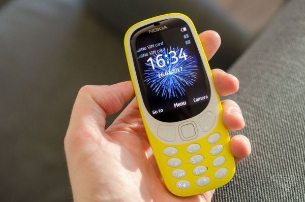 Nokia 3310 phiên bản 2017 - Ảnh: Theverge