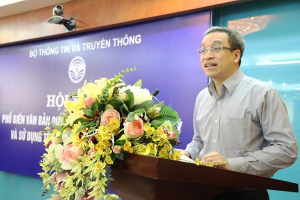 Thứ trưởng Bộ TT&TT Phan Tâm phát biểu khai mạc hội nghị.