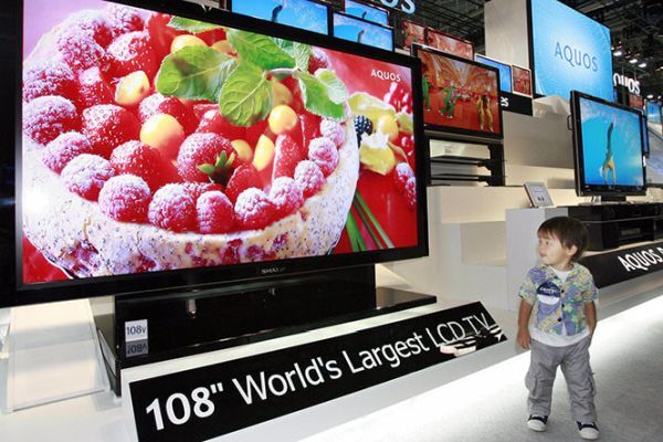 Sharp sẽ nâng tầm chất lượng TV cỡ lớn nhờ tập trung vào dây chuyền OLED mới