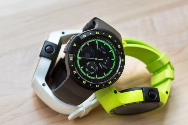 Bộ đôi smartwatch của Mobvoi được chào bán với giá khởi điểm 99 USD