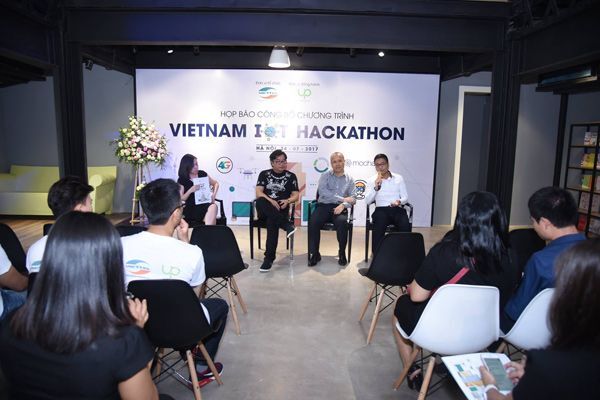 Viettel, Internet of Things, IoT, Startup, tech startup, Startups Việt Nam, đầu tư cho IoT, Vietnam IoT Hackathon 2017, UP Coworking Space, cuộc thi CNTT