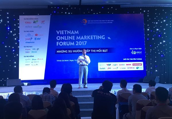  Mạng xã hội, quảng cáo trực tuyến, tiếp thị trực tuyến, tên miền .com, hiện diện trực tuyến, VECOM, P.A Việt Nam, 