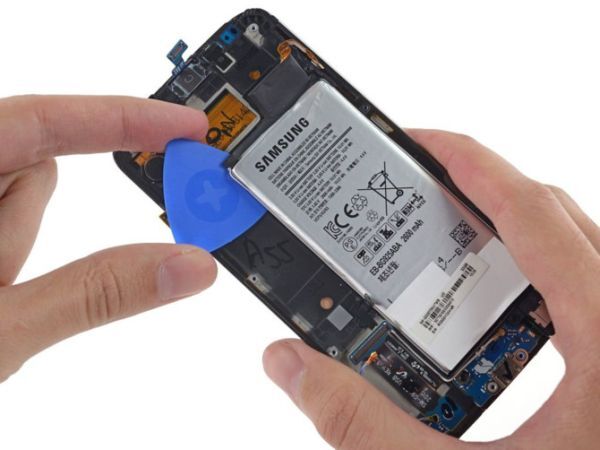 Galaxy S9 dùng bo mạch xếp chồng để lắp pin to hơn