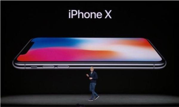 iPhone X được nhận định là gà đẻ trứng vàng tiếp theo của Apple