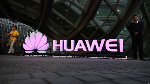 Mỹ du thuyết các nước cấm cửa Huawei vì lý do an ninh quốc gia 