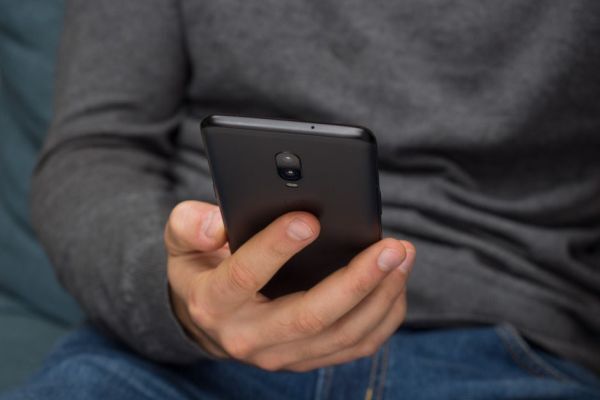 OnePlus sẽ phát hành loại điện thoại nhỏ gọn hơn