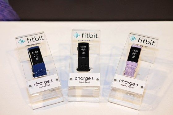 Fitbit Charge 3 chính thức lên kệ tại Việt Nam, giá 3,7 triệu đồng