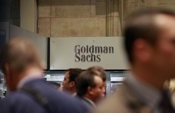 Goldman Sachs sẽ bắt đầu hiện diện trong các cửa hàng Apple Store vào năm 2019