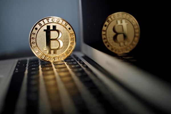Đồng Bitcoin giảm giá liên tục thời gian qua là nguyên nhân chính khiến Hashflare đóng cửa các hợp đồng đào Bitcoin