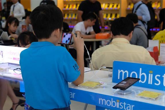 Điện thoại Mobiistar biến mất khỏi các chuỗi cửa hàng lớn