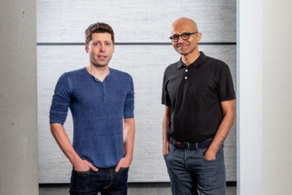 Hai người đứng đầu của OpenAI và Microsoft 