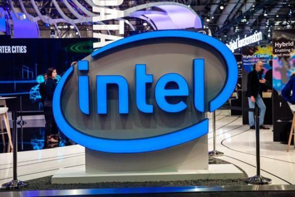 Intel muốn tăng sức mạnh và giảm giá thành cho SSD trong tương lai 