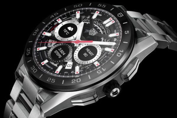 TAG Heuer ra mắt smartwatch mới giá từ 1.800 USD