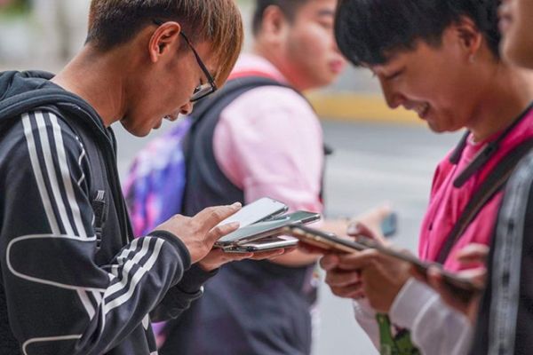 Có ba nguyên nhân khiến smartphone 4G tại Trung Quốc phải giảm giá 