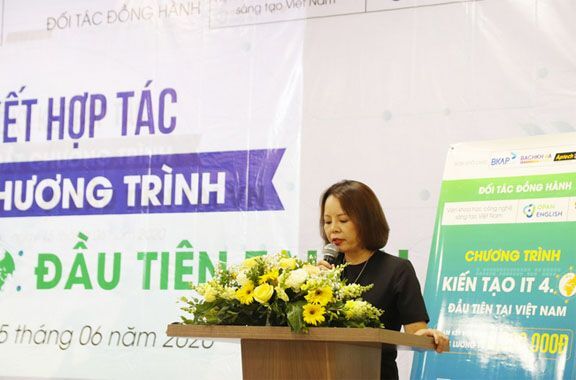 Bachkhoa-Aptech ra mắt chương trình “Kiến tạo IT 4.0" đầu tiên tại Việt Nam
