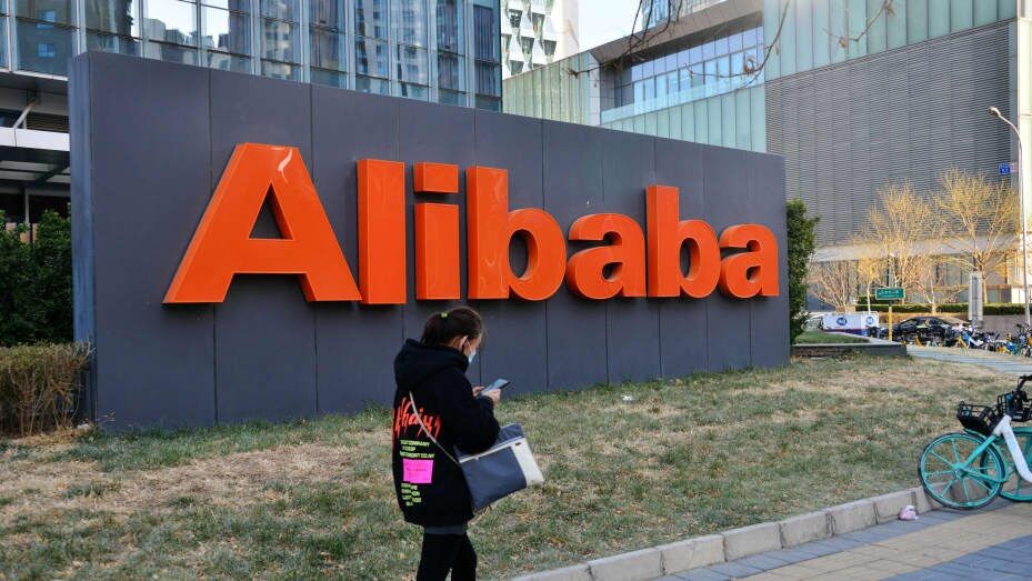 Vụ bê bối tình dục khiến hãng thương mại điện tử Alibaba ngồi trên lửa - 1