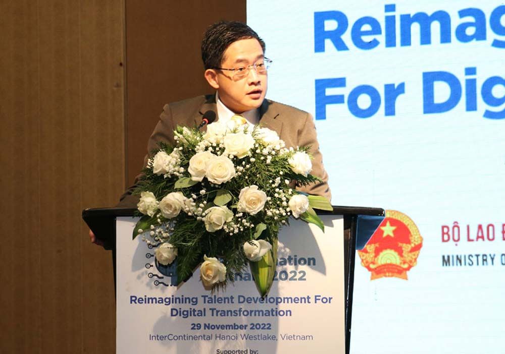 Ông Paul Yeo tại Hội nghị “Nâng cao nguồn nhân lực số”