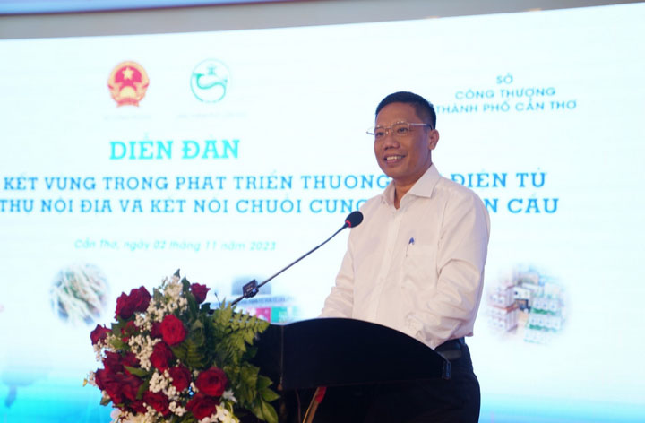 Phó Chủ tịch UBND TP. Cần Thơ Nguyễn Thực Hiện phát biểu khai mạc Diễn đàn