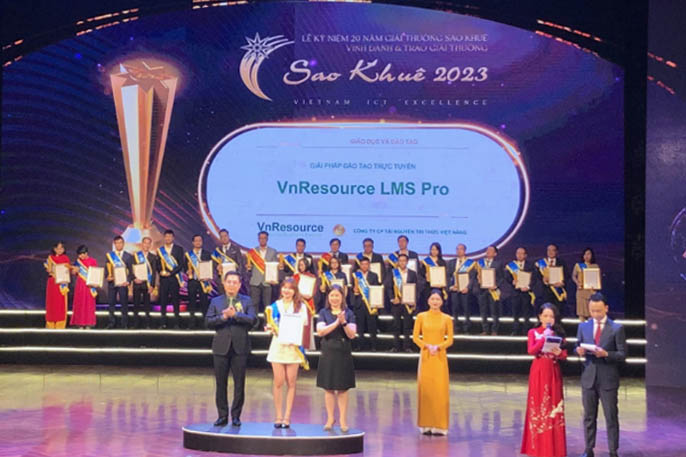 VnResource LMS Pro vinh danh tại giải thưởng Sao Khuê 2023