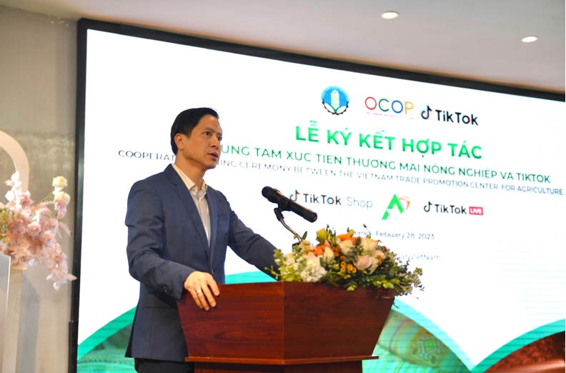 Ông Nguyễn Minh Tiến - Giám đốc Trung tâm xúc tiến thương mại nông nghiệp, Bộ Nông nghiệp và Phát triển nông thôn phát biểu tại sự kiện