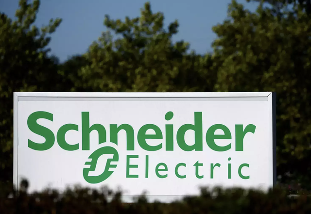 Schneider Electric hiện đẩy mạnh các giải pháp phát triển năng lượng xanh