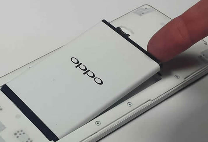 Oppo sẽ thay pin smartphone miễn phí trong 4 năm?