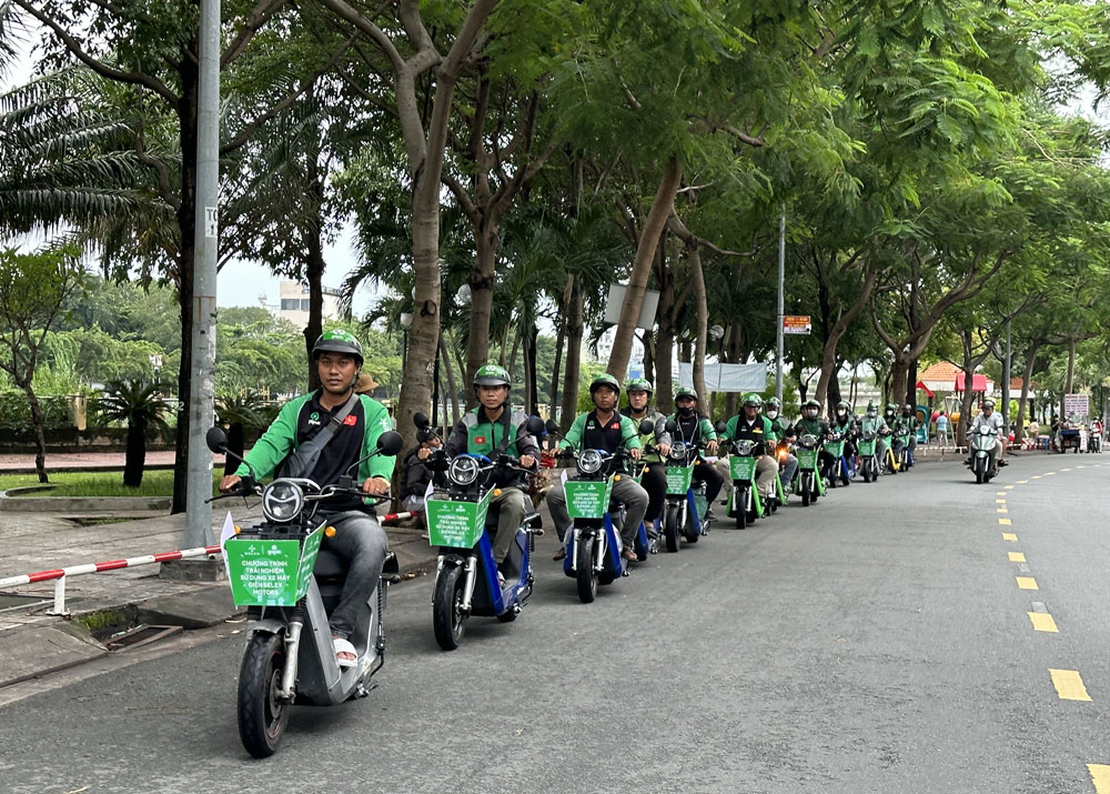 Gojek mở rộng thí điểm xe máy điện tại Việt Nam